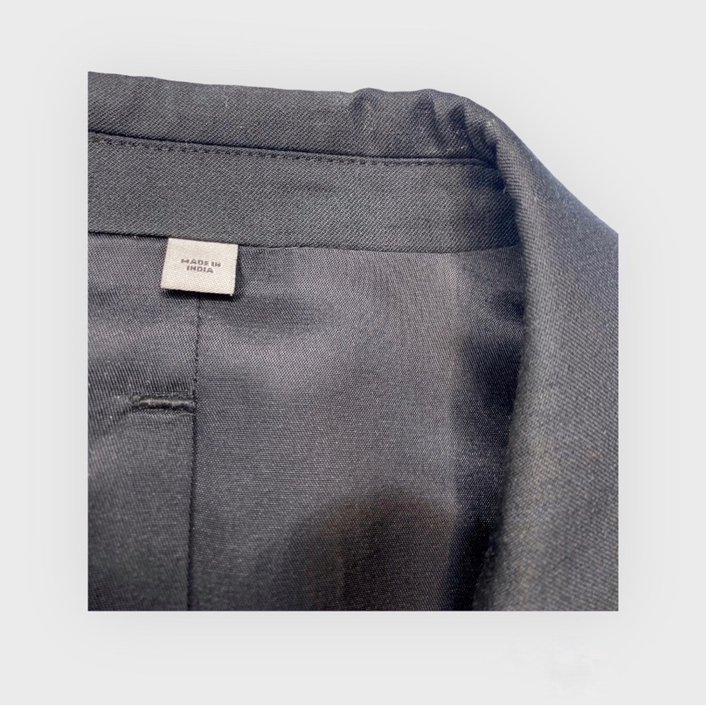 Blazer - Picture 3 of 3